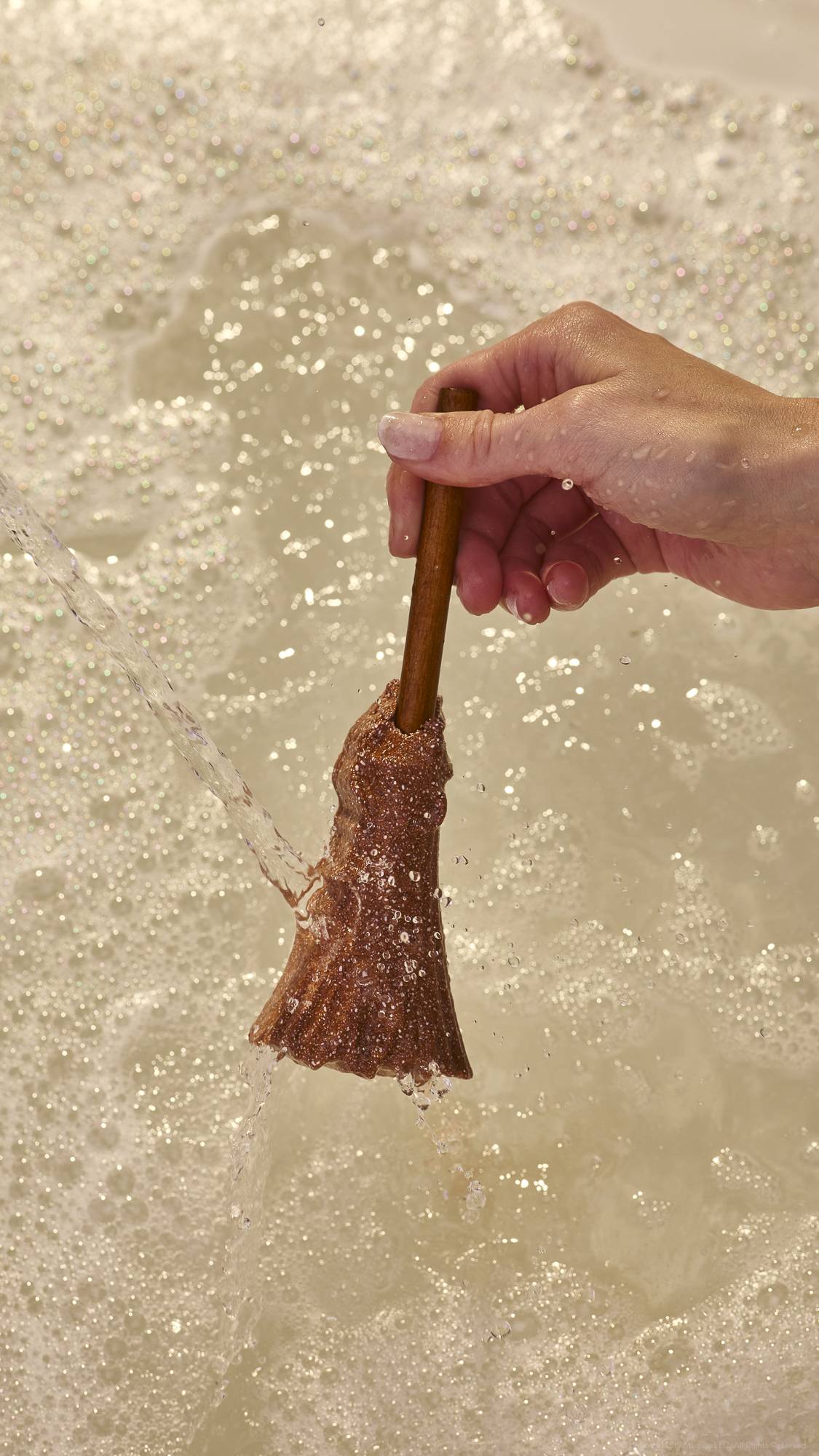 38C1390D-6204-5A46-3DD0-0EAB45703E9E