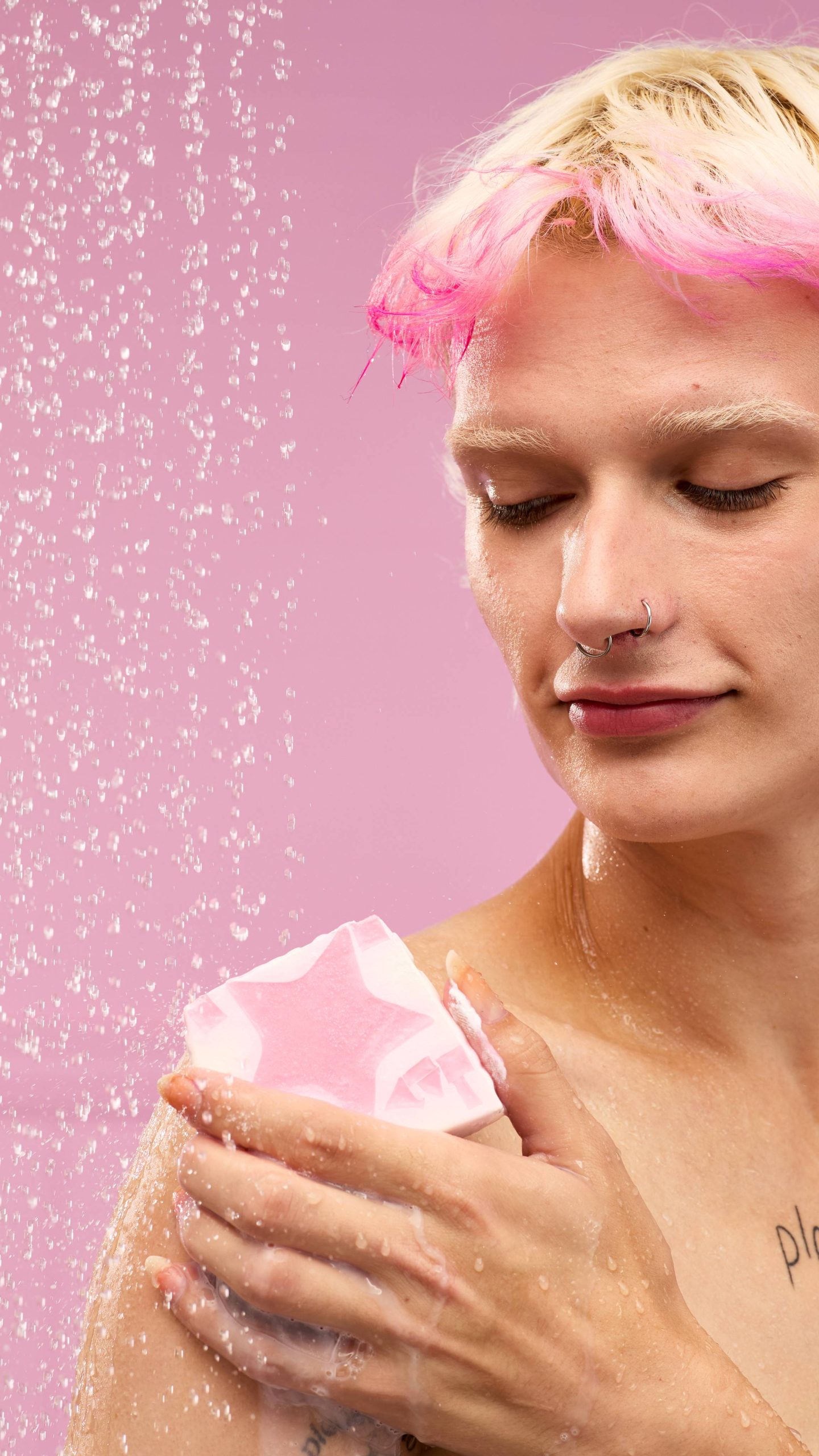 51EBD0B0-4363-39D5-6B50-F4C021A8F1E0